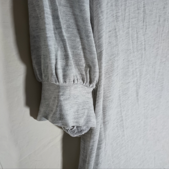 Parisian girl shopping with gems decorating the building. Size large. - Picture 7 of 8